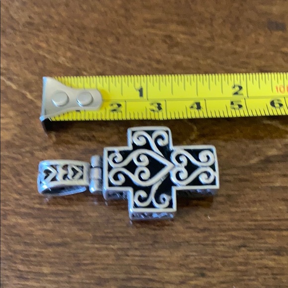 Sterling Silver black onyx’s stone cross - Picture 5 of 5